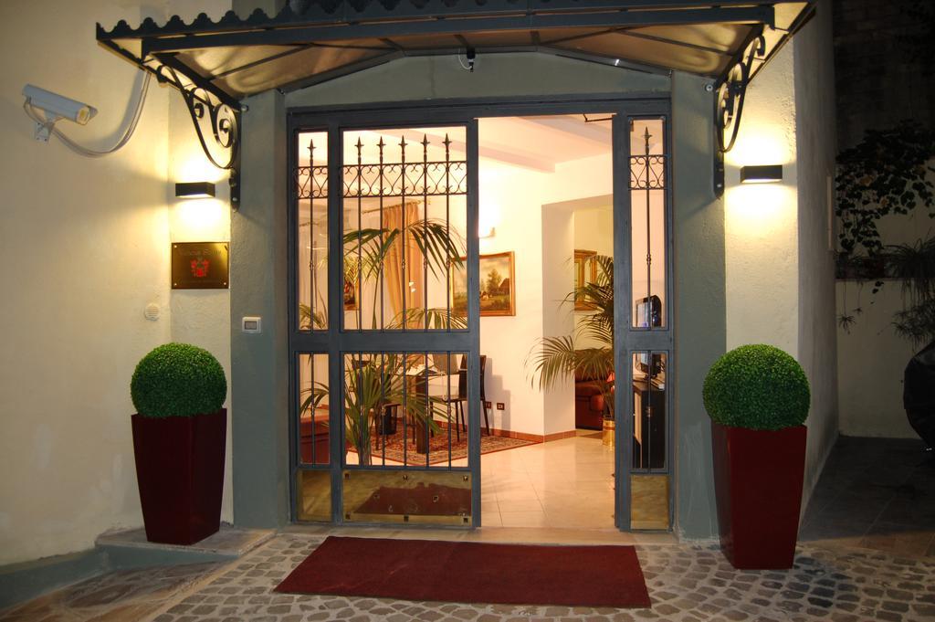 Apartahotel Vatican 3*