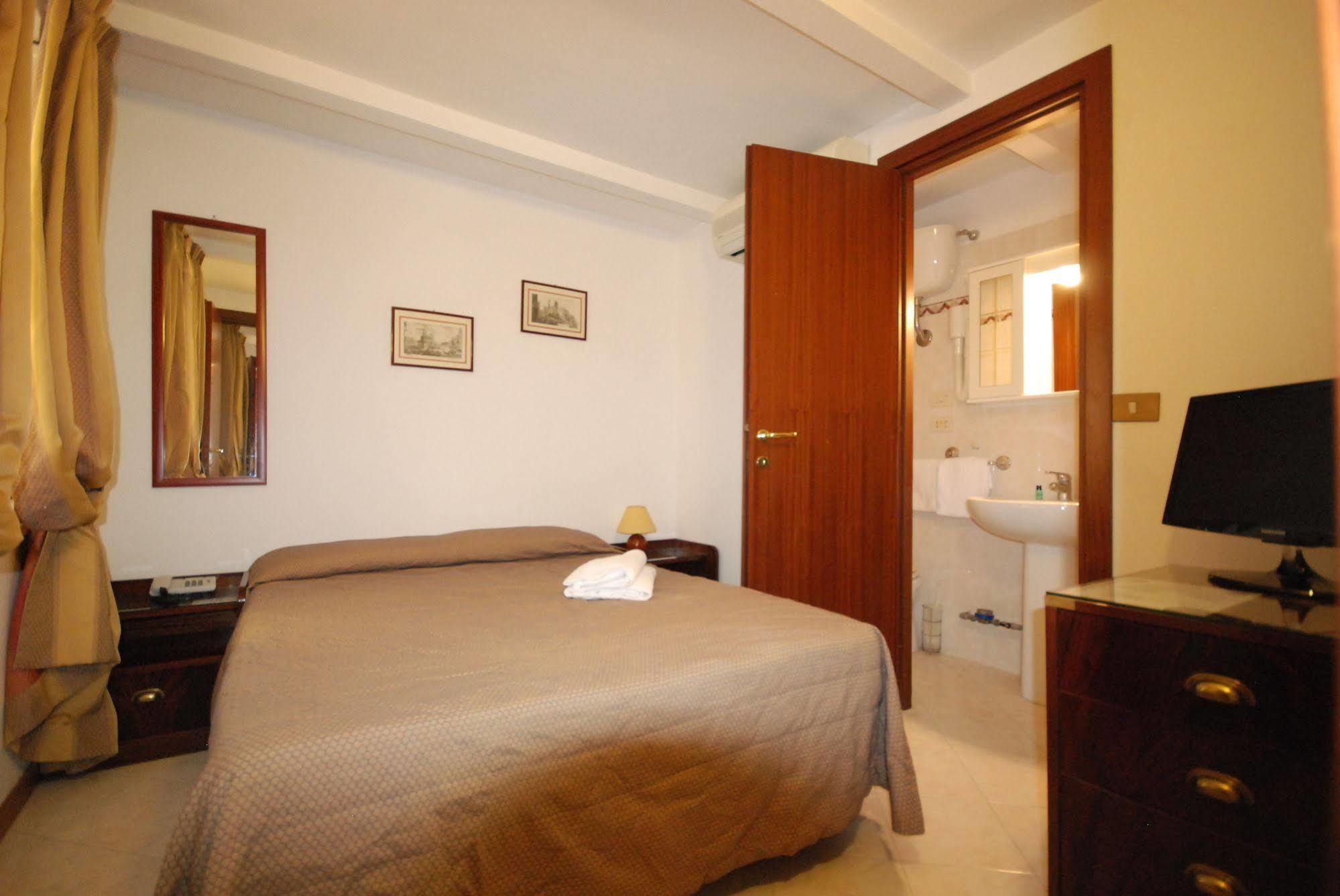 Apartahotel Vatican 3*